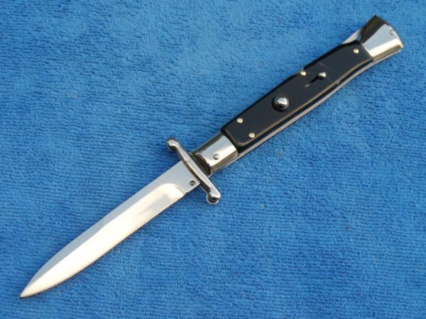 New 9" Swinguard Blackhorn handles Bayonet blade New 9" Swinguard Blackhorn handles Bayonet blade