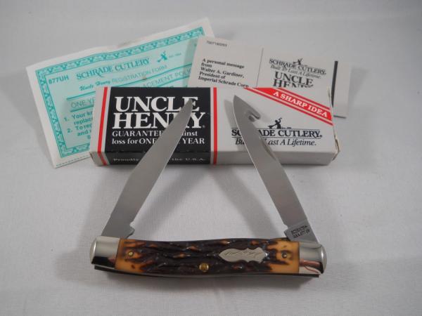 Schrade Uncle Henry 877UH USA Mint