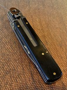 Classic German Springer Design  NEW