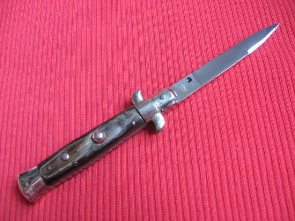 Vintage TRANSITIONAL 1960's WANDY 6 1/4" Italian STILETTO Horn Switchblade Knife.