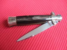 Vintage TRANSITIONAL 1960's WANDY 6 1/4" Italian STILETTO Horn Switchblade Knife.