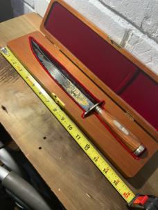 James Bowie and Rezin Bowie Commemorative & Cherry wood presentation case 
