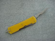 Antique KABAR, OLEAN, N.Y., Yellow Handle Fly Fishing/Utility Pocket Knife