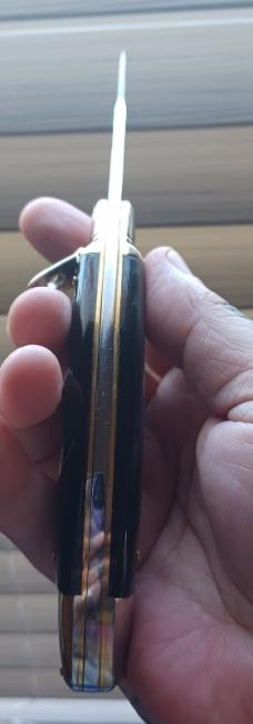 AGA DIANA IN BRAZILIAN HORN. MINT. 