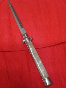  11" Honey horn stiletto. 