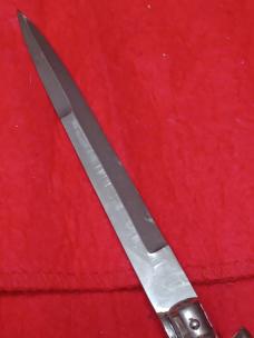  11" Honey horn stiletto. 
