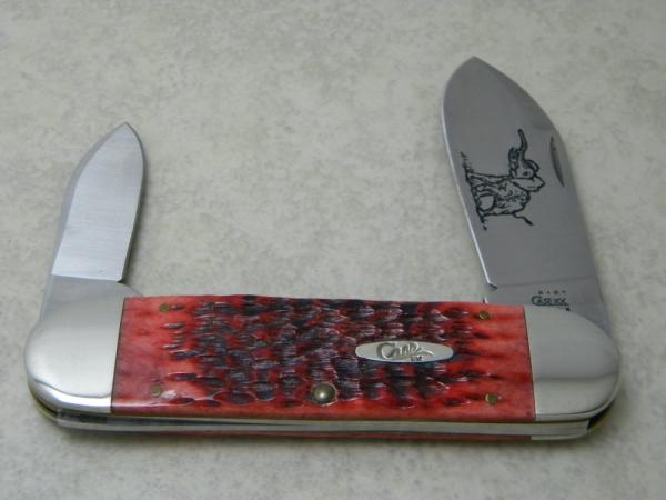 Case XX USA 2001 Tested Red Bone 6250 Etched Elephant Toe Knife