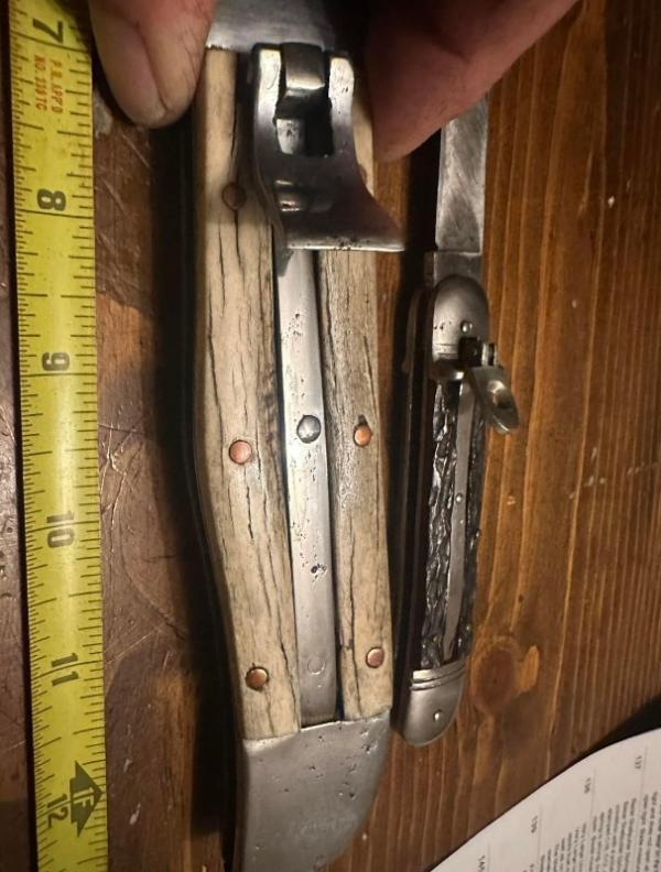 Enormous KABAR display fully functional
