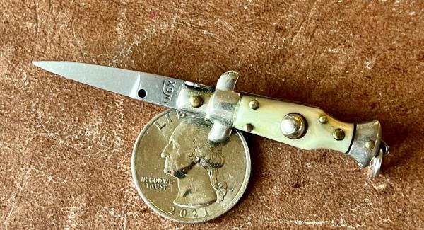 Imitation Mother Of Pearl Miniature Switchblade Knife, Older Style From Italy Imitation Mother Of Pearl Miniature Switchblade Knife, Older Style From Italy