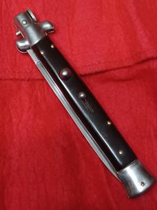 11" Vintage Stiletto Italy Dark horn. 