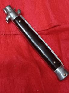11" Vintage Stiletto Italy Dark horn. 