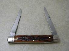 Queen City Titusville PA #27 Classics Red Stag Muskrat Knife NIB