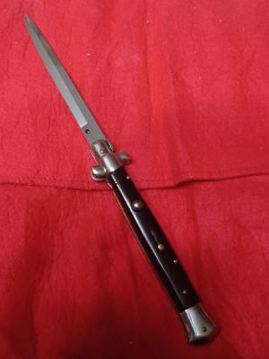 11" Vintage Stiletto Italy black acrylic.