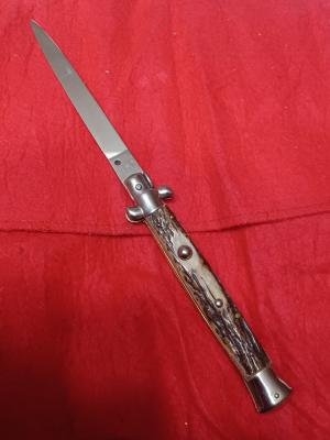 11" Vintage Stiletto Italy Stag horn.