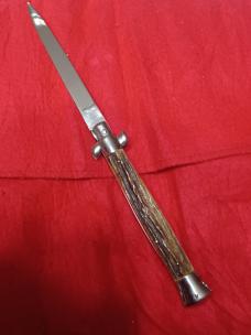 11" Vintage Stiletto Italy Stag horn. 