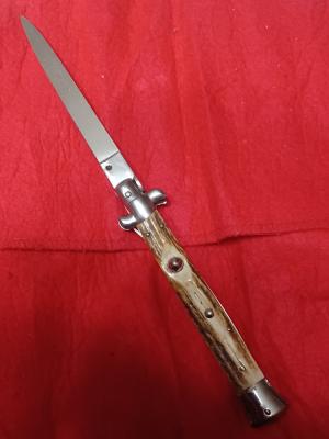 11" Vintage Stiletto Italy Stag horn.