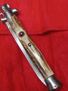 11" Vintage Stiletto Italy Stag horn. 