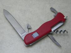 Victorinox Switzerland Red Slide Lock Picknicker Swiss Army Knife 
