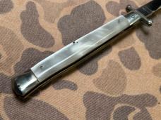 Vintage 1960s Italian Swing Guard Stiletto 28cm Cracked Ice Scales Vintage Swedge INOX PATENT 