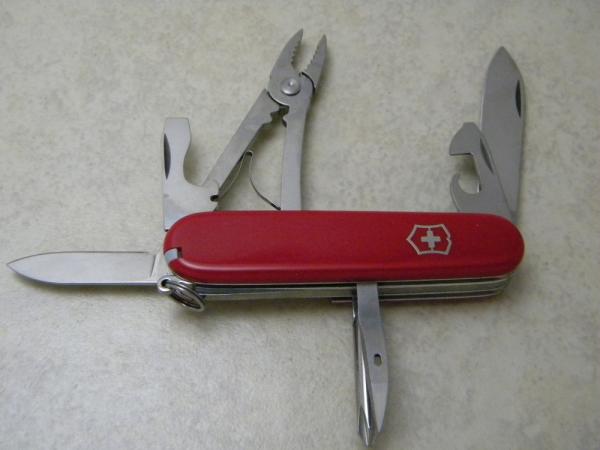 Victorinox Switzerland Officer Suisse Mechanic Multi Tool Swiss Army Knife 
