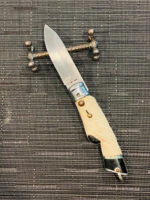 Crazy Spanish furry hoof knife