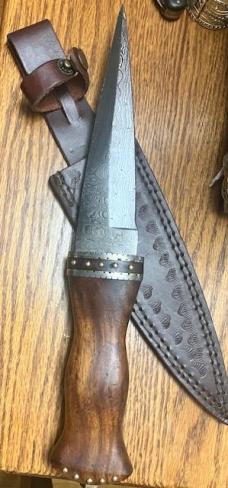 CUSTOM LARGE DAGGER