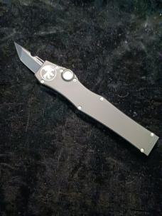 CUSTOM GRAVITY KNIFE