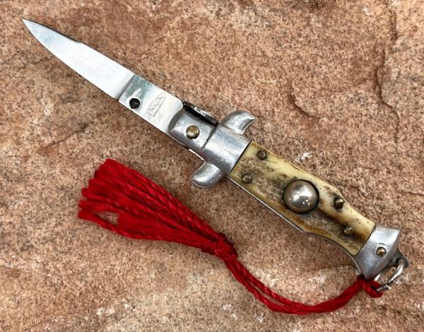 Rare Aluminum Frame Stag Miniature Keychain Switchblade Knife, Older Style From Italy Rare Aluminum Frame Stag Miniature Keychain Switchblade Knife, Older Style From Italy