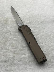 Benchmade 4600-1 Phaeton Double Action Out The front Automatic Knife With Spine Fire Discontinued