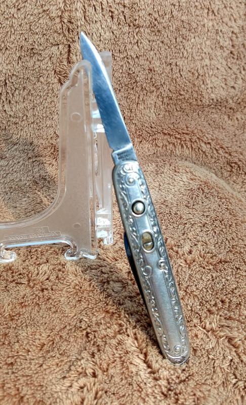 Schrade double 2 7/8 stainless steel scales