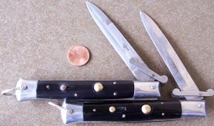 2 vintage Switchblade knives RIZZUTO ESTILETO MILANO marked knife