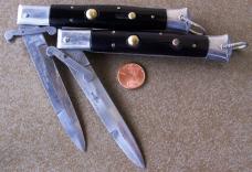 2 vintage Switchblade knives RIZZUTO ESTILETO MILANO marked knife