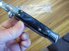  AKC Italy 9 Inch Stiletto Automatic W/Bayonet Blade Black & White Swirl Composition UNUSED!