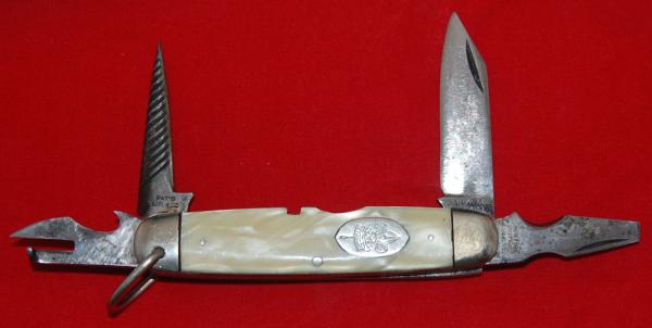 Official BSA New York Knife Company Boy Scout Knife With Cracked Ice Handles (8) Official BSA New York Knife Company Boy Scout Knife With Cracked Ice Handles (8)
