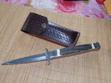 Never Used Large swing guard auto knife by Afaag signed