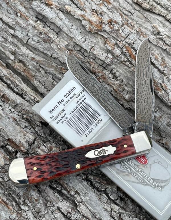 CASE XX ** SFO 2016 WALNUT JIGGED BONE DAMASCUS TRAPPER CASE XX ** SFO 2016 WALNUT JIGGED BONE DAMASCUS TRAPPER