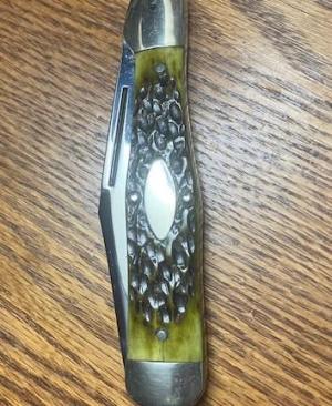 OLD LARGE QUEEN GREEN BONE HANDLES
