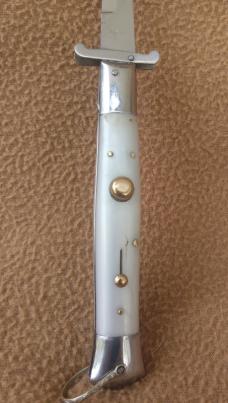 9 Inch White Rizzuto