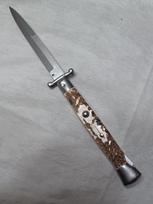 Frank B. 11" Stag horn swinguard.