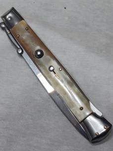 Frank B. 11" Honey horn swinguard. 