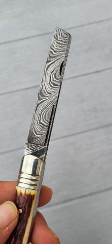 4 3/4" Custom Handmade Pocket Knife, Nice Pattern Damascus blade with Filework