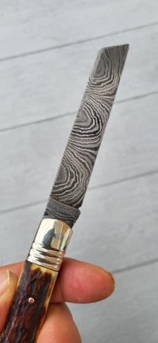 4 3/4" Custom Handmade Pocket Knife, Nice Pattern Damascus blade with Filework