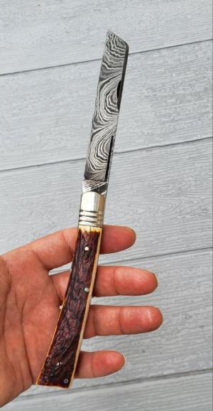 4 3/4" Custom Handmade Pocket Knife, Nice Pattern Damascus blade with Filework