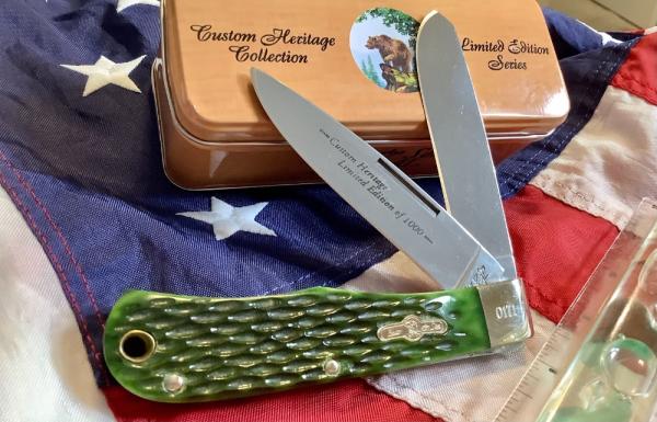 Bear & Son Custom Heritage Large Trapper / Mountain Man Knife w/ Green Bone Handles Bear & Son Custom Heritage Large Trapper / Mountain Man Knife w/ Green Bone Handles