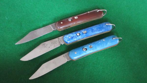 LOT 3 Edgemasters w/Bail Switchblades