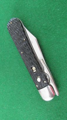 Schrade Walden, NY FOLDING GUARD HUNTER'S PRIDE 