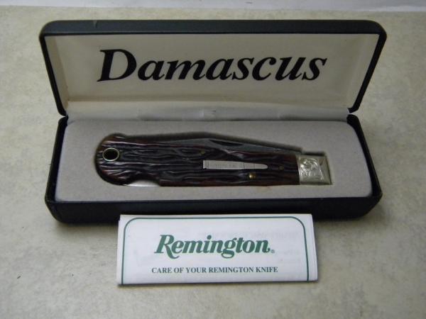 Remington USA Delrin R-1303-D 1999 Damascus Lockback Knife NIB Remington USA Delrin R-1303-D 1999 Damascus Lockback Knife NIB