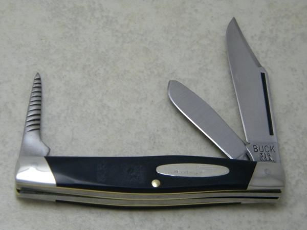 Buck 319 USA (Camillus) Black Delrin Rancher Spiral Punch Stockman Knife c.1975-1985 Buck 319 USA (Camillus) Black Delrin Rancher Spiral Punch Stockman Knife c.1975-1985
