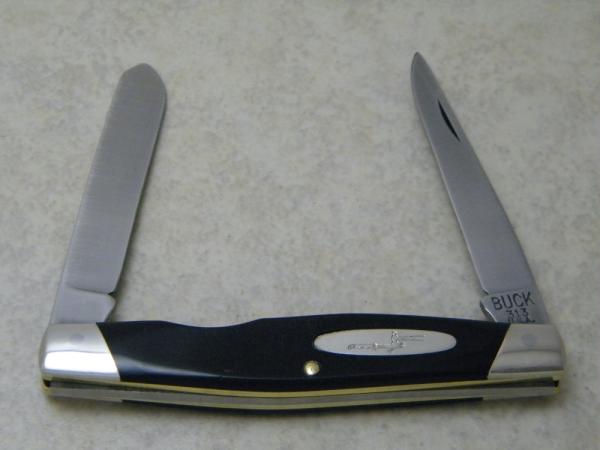 Buck 313 USA (Camillus) Black Delrin Muskrat Knife c.1974-1985 Buck 313 USA (Camillus) Black Delrin Muskrat Knife c.1974-1985