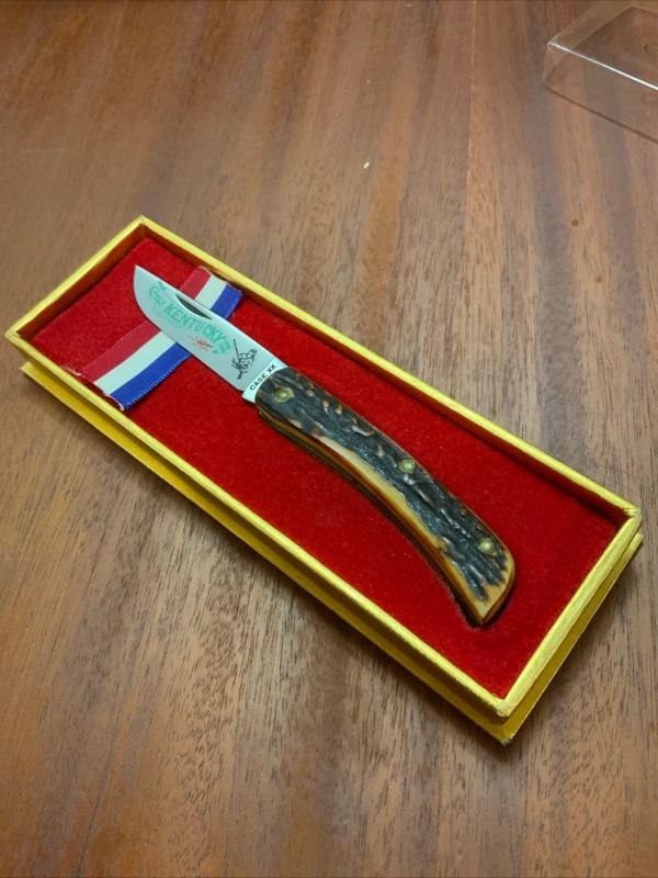 CASE XX STAG SOD BUSTER JR STAG HANDLES UNUSED 1976 KENTUCKY BICENTENNIAL This is a CASE XX JR SOD CASE XX STAG SOD BUSTER JR STAG HANDLES UNUSED 1976 KENTUCKY BICENTENNIAL This is a CASE XX JR SOD